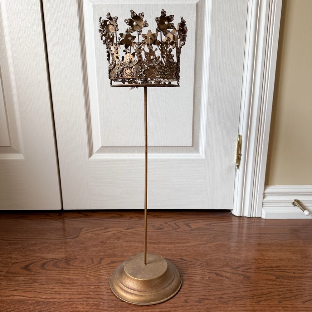 Metallic bronze crown on stand jewellery holder organizer candle holder crystals